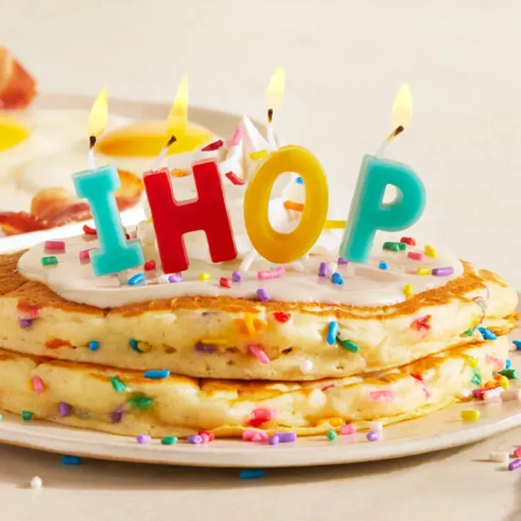 Free $5 All-you-can-eat Pancakes From Cracker Barrel