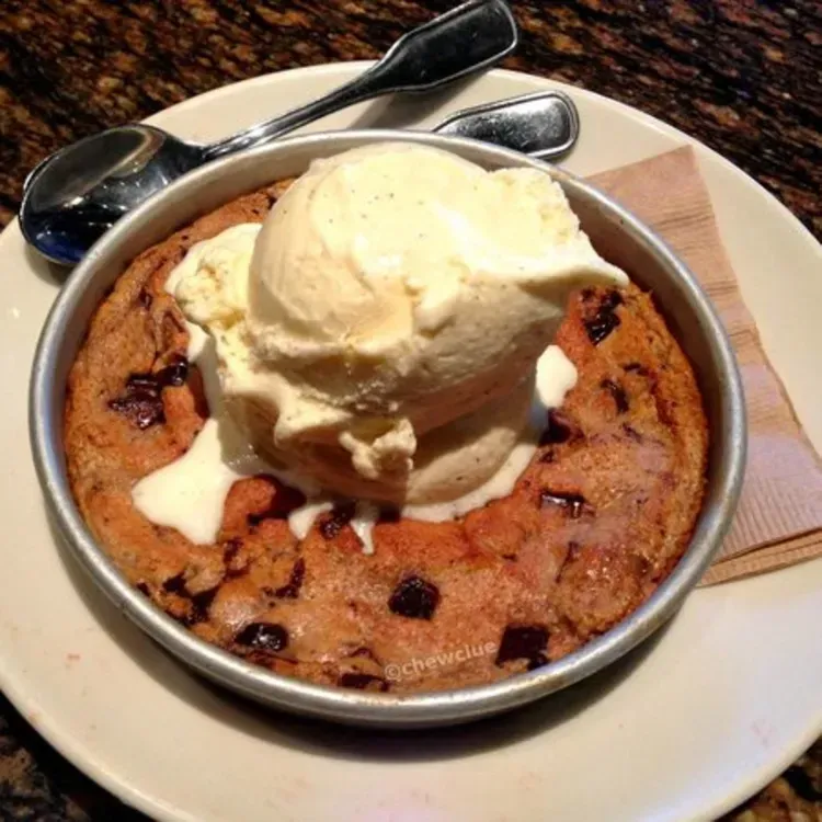Free Bj's Chocolate Chunk Pizookie