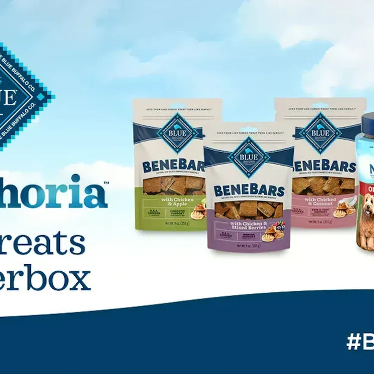 Free Blue Buffalo Valentines Day Be Mine Bars Chatterbox Kit