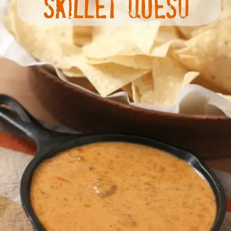 Free Chilis Skillet Queso Hat