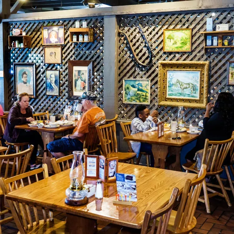 Free Cracker Barrel Prizes From Merry Match Sweepstakes