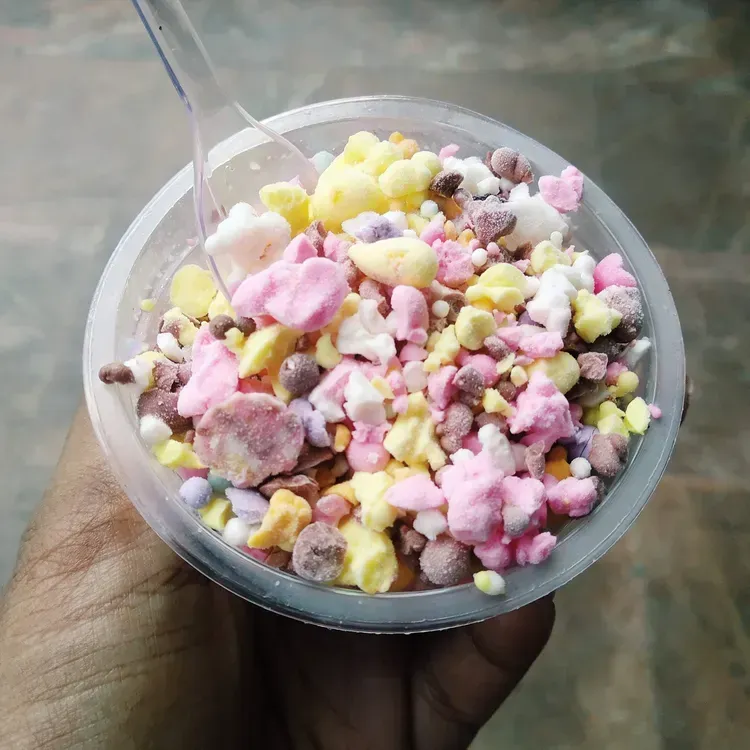 Free Dippin Dots Ice Cream Sundaes Chatterbuy Kit
