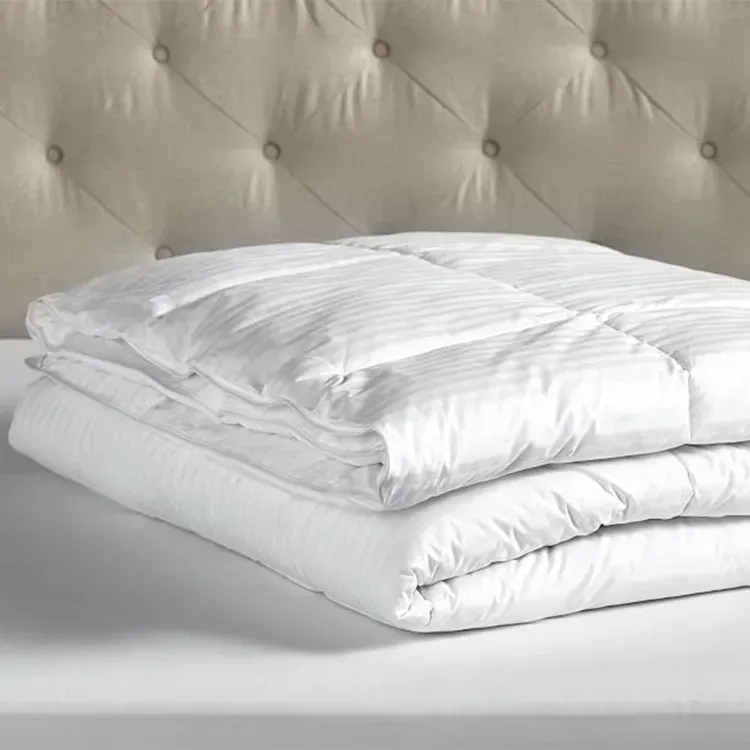 Free Dream Valley Cooling Comforter