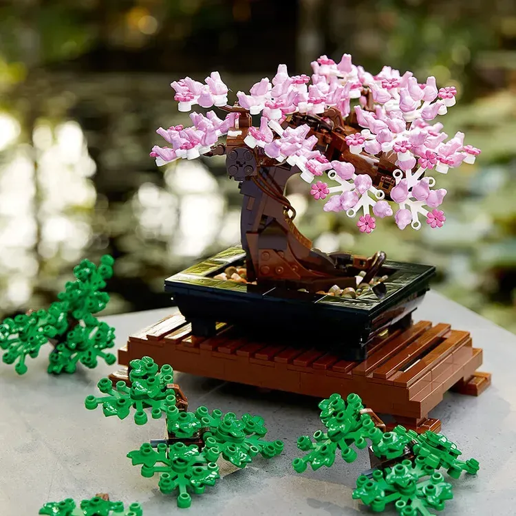 Free LEGO Botanicals Event At LEGO Stores
