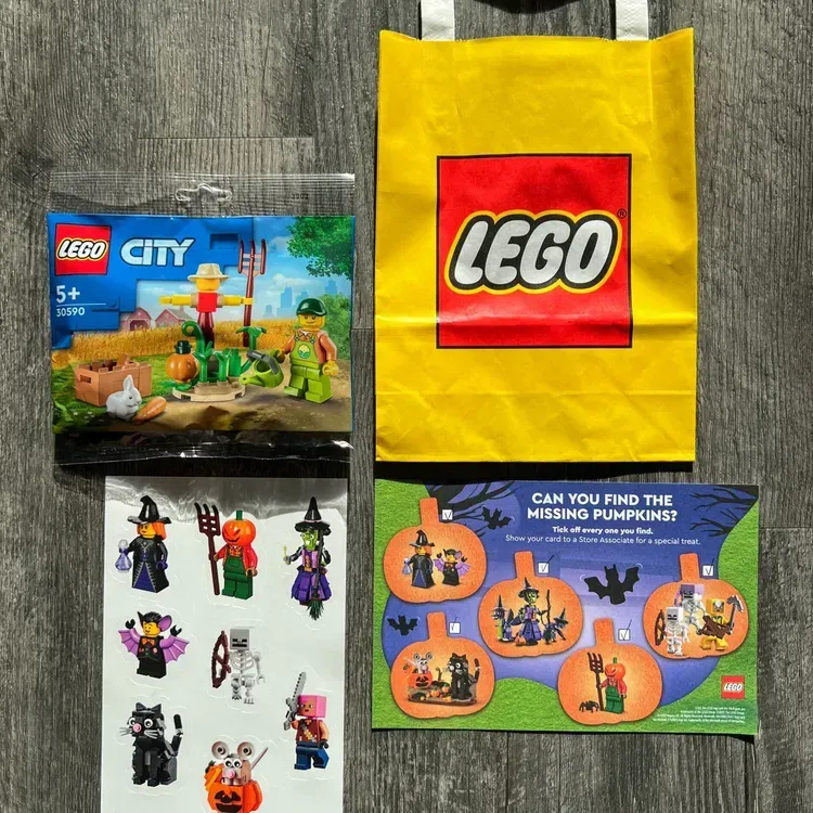 Free LEGO Brick Or Treat Scavenger Hunt