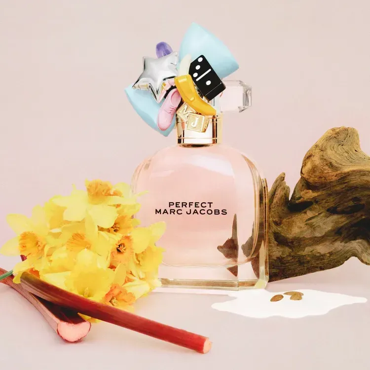 Free Marc Jacobs Perfect Absolute Fragrance