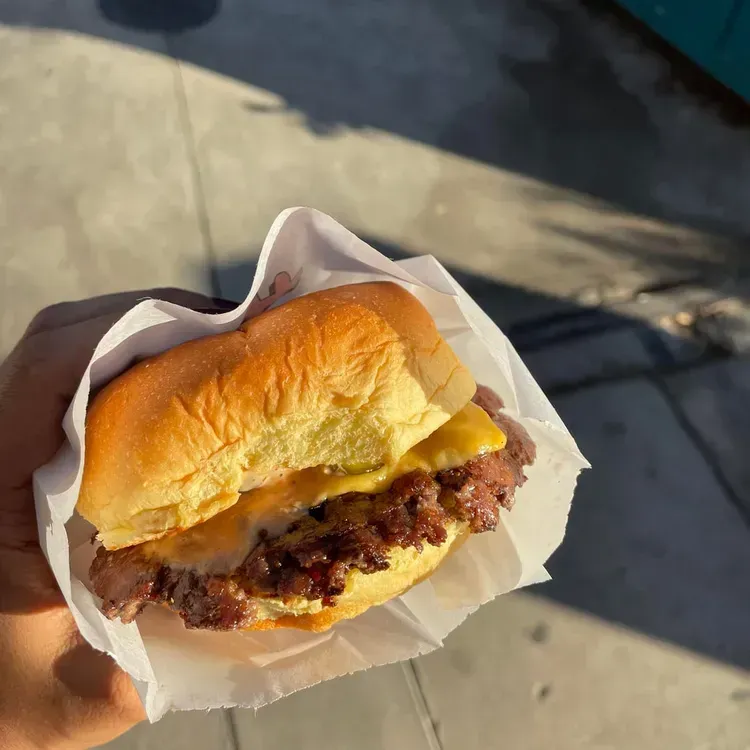 Free Single Smashed Burger Deluxe And Pancake Platter From Huddle House