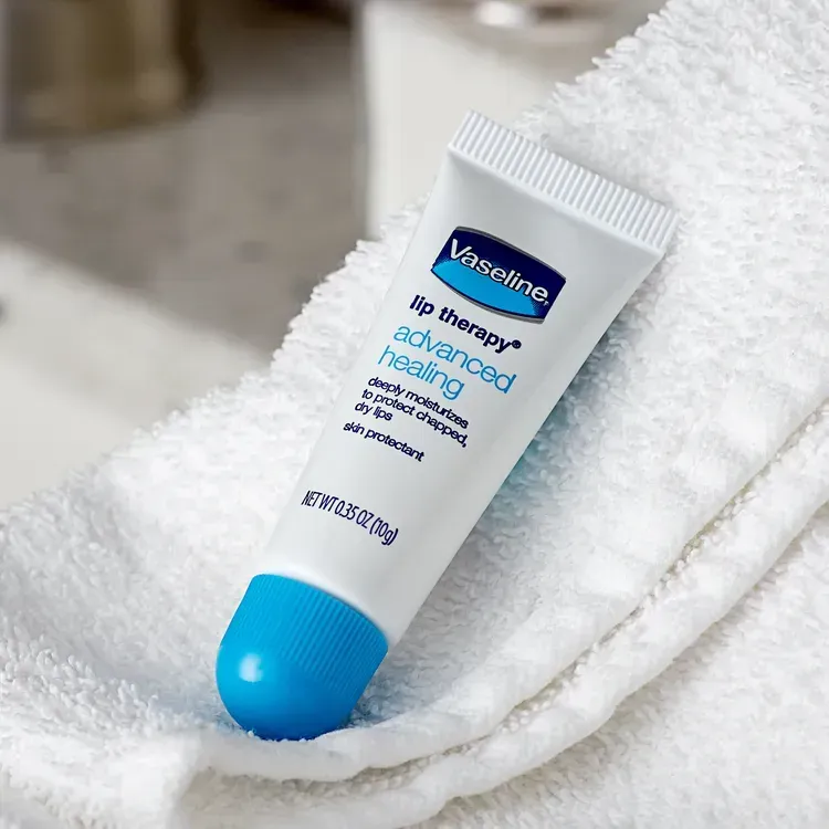 Free Vaseline Lip Therapy Advanced Healing Unscented Lip Balm